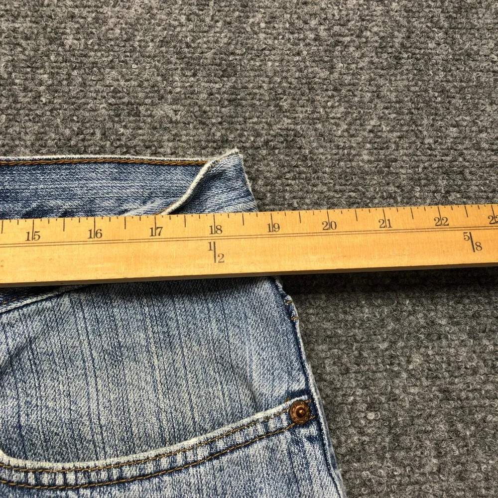 Baggy Levis 550 Denim Shorts Mens 38 Light Wash Blue Cotton Jean Shorts
